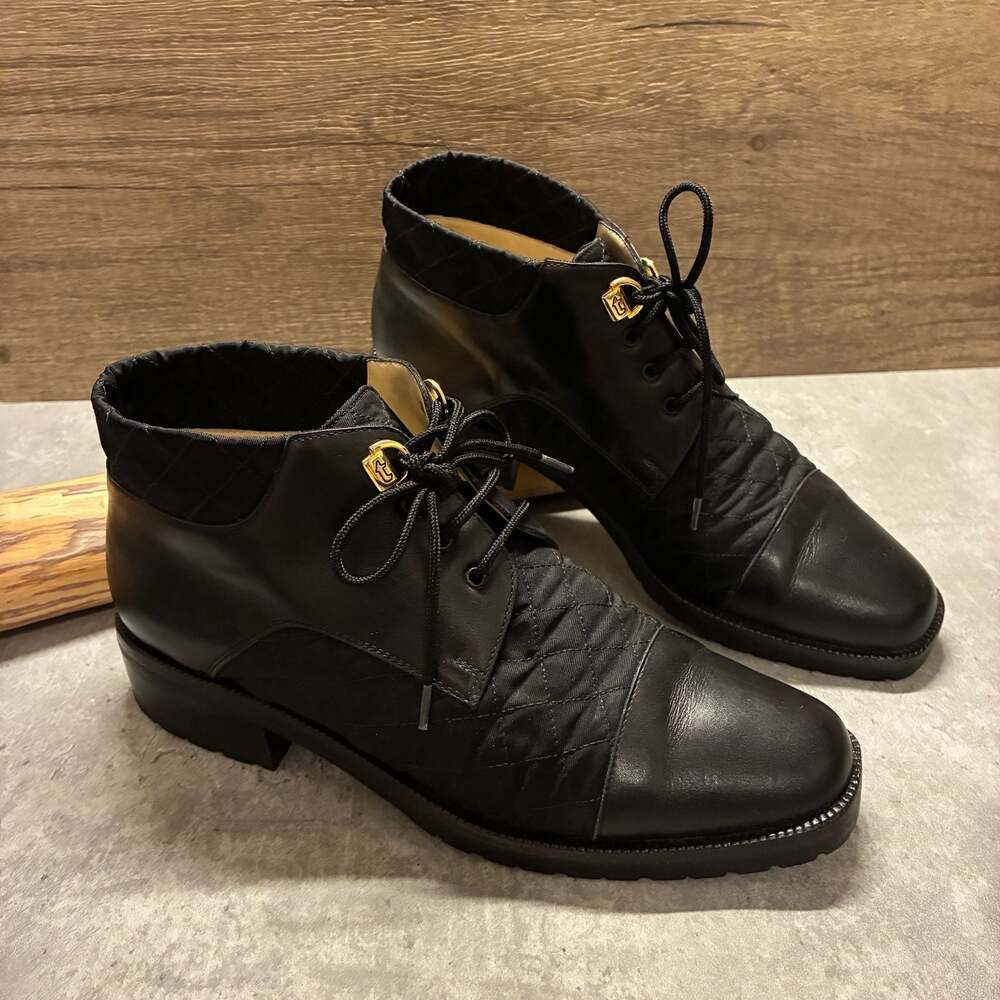 a.testoni vtg Black Quilted Leather Lace-Up Ankle Boots